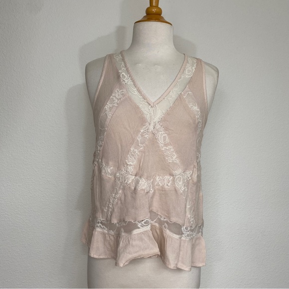 American Eagle Outfitters Tops - American Eagle Blush Nude Lace Detail Tank Top Blouse Size Small Coquette Girly